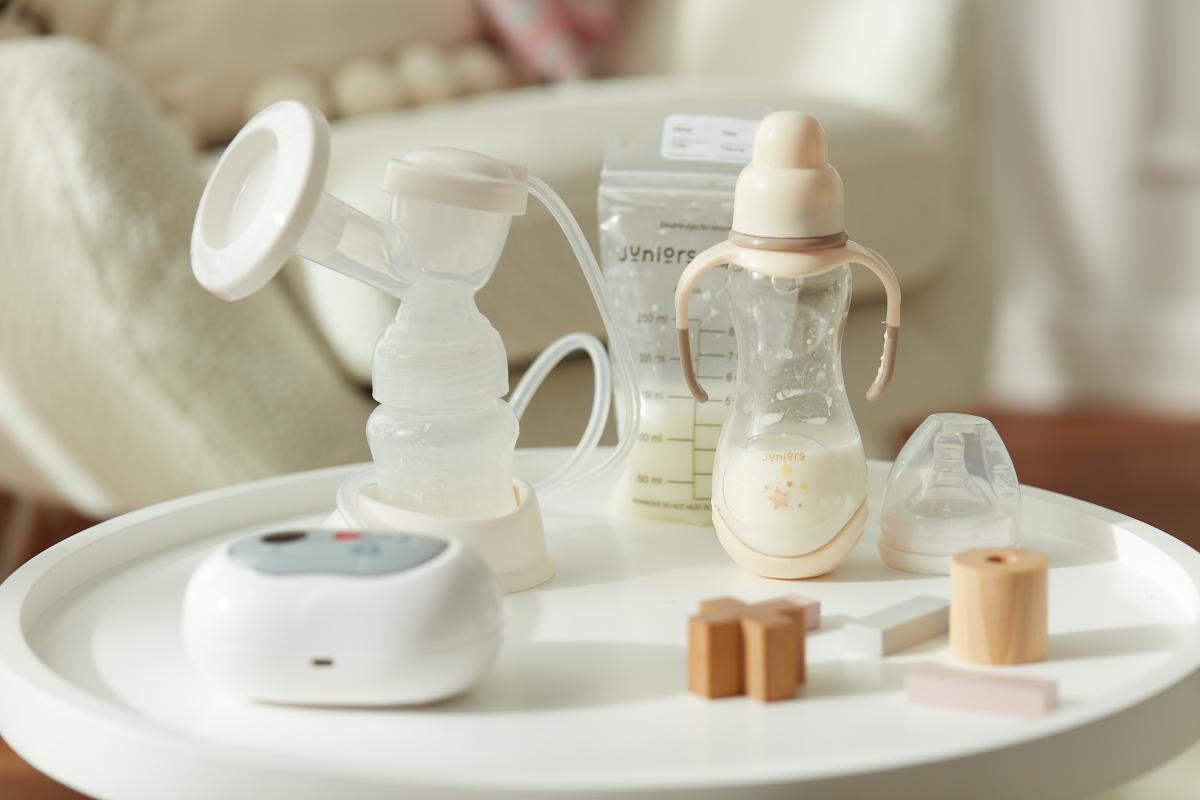 Breastfeeding essentials | Babyshop