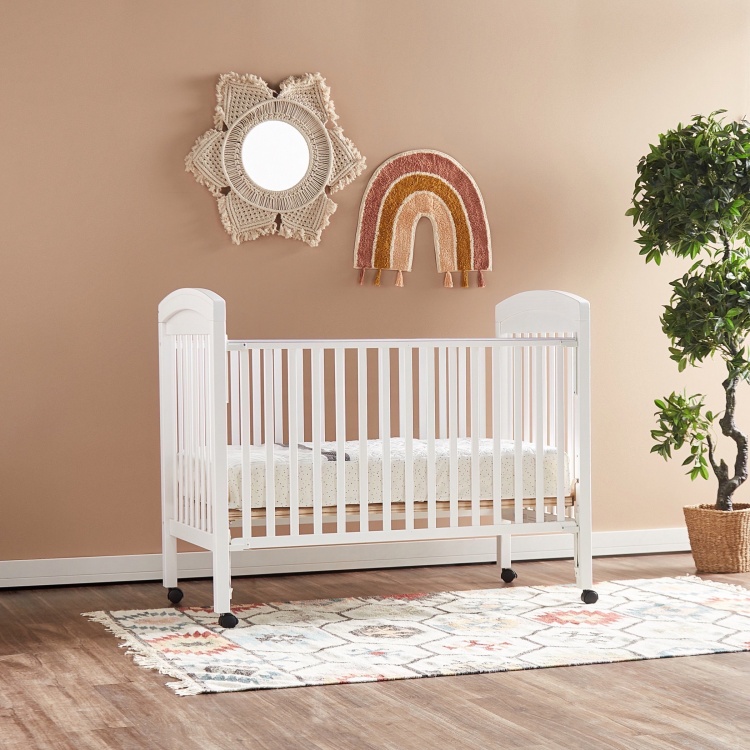 Juniors Magaret baby crib